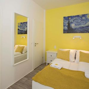 Zentral Gelegene, Helle Studio Apartments