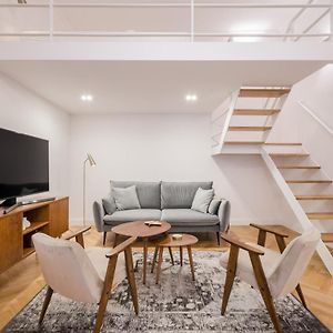 Appartement à 3 Chambres à Coucher