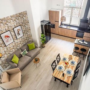 Appartement à 3 Chambres à Coucher