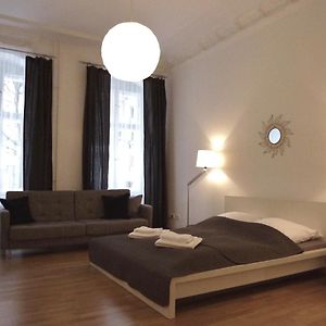 Apartment25
