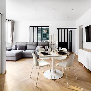 Appartement à 2 Chambres à Coucher