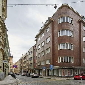 Prague Days - Modern Apt W Retro Elements - New Town