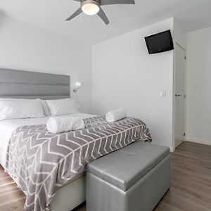 Triana Maestro Deluxe By Valcambre