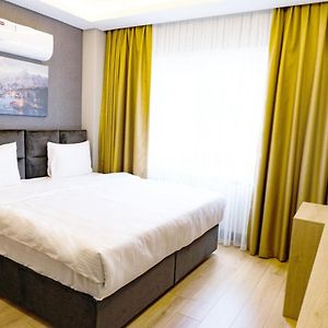 Chambre Budgétée Lit King-Size