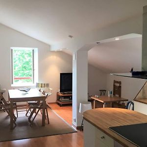 Appartement à 2 Chambres à Coucher