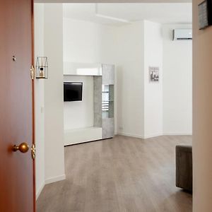 Roma Hub One