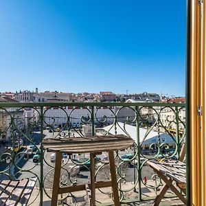 Lisbon Heart Apartments - Yellow Apartment By Lovelystay