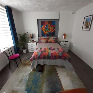 Appartement à 2 Chambres à Coucher