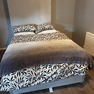 Appartement à 3 Chambres à Coucher