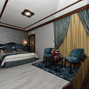 Chambre Lit Queen-Size