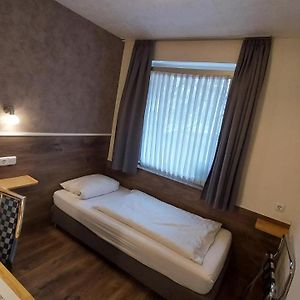 Chambre Petite Simple