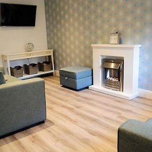 Fabulous Family Home Near The Hydro And West End