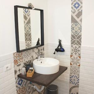 Private Bathroom King Room