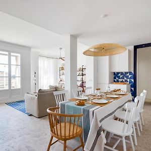 Appartement à 4 Chambres à Coucher