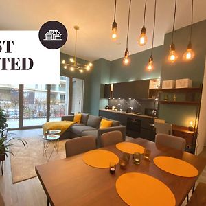Bright And Chic Apartment In Lux City