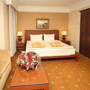 Chambre Exécutive Lit King-Size