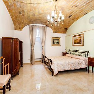 Chambre Standarde Lit King-Size
