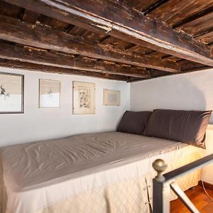 Monti Flat Rental In Rome