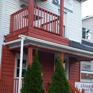 A Voyageur's Guest House