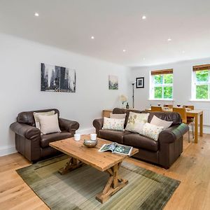 Splendid Apartment Near Vauxhall Tube
