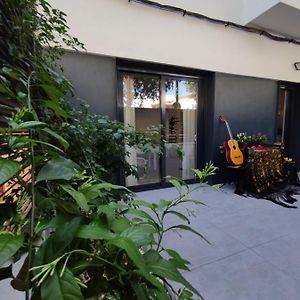 Bajo Luminoso En Barrio De Nervion