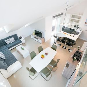 Topdeck Exclusive Apartment