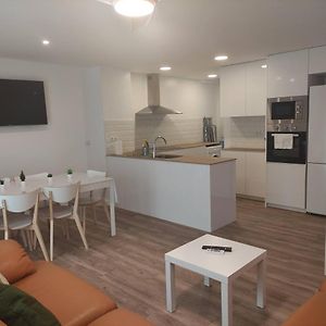 Appartement à 3 Chambres à Coucher