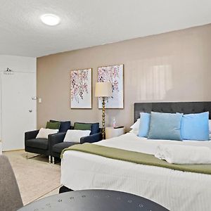 The Great Escape, Paddington Apartment