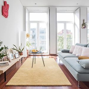 Bonjardim Studio W/ Balcony By Lovelystay