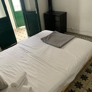 Maria Magdalena - Room 8