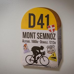 Superbe appartement en vieille ville et à 5 min à pied du lac ! Parking gratuit