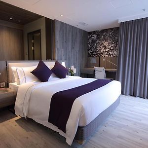Chambre Exécutive Lit Queen-Size