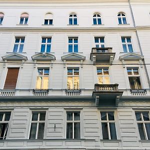 Eclectic Luxury & Spacious 2Br Ac Apt In Center
