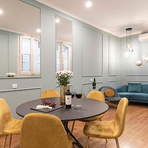 Appartement à 3 Chambres à Coucher