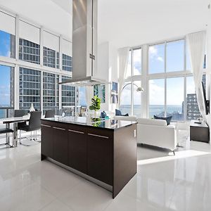 Iconic Luxurious High Ceilings Unit Brickell W