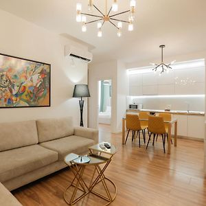 Miku Apartment-Sophisticated 2Bd Apartment At Taiwan