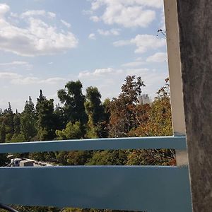 Apricot Apartment - Athens Center, 6 Bd, 2.5 Bath