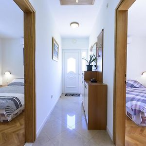 Apartment Tija Two Bedroom Apartment With Balcony And Partial Sea View