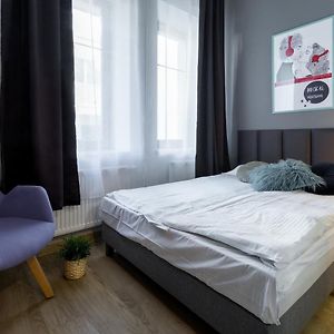 Appartement à 2 Chambres à Coucher