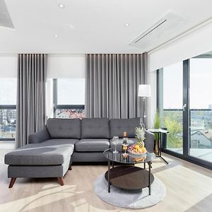 Appartement à 2 Chambres à Coucher