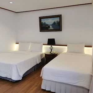 Baanbusarin Hotel