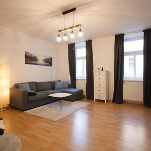 Cozy 2 Room Apartment - Enjoy Viennas Spring Vibes