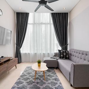 Appartement à 2 Chambres à Coucher