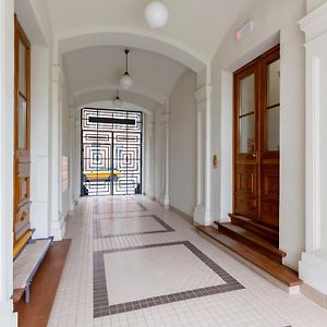 Lux Golden Apartment Praga Kepna By Renters Prestige