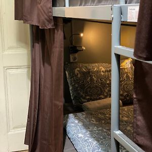 Chambre Juste Pour Femmes Dortoir