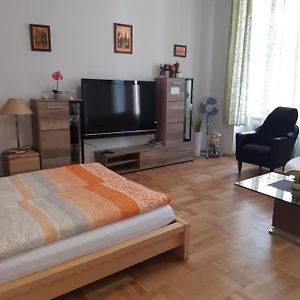 Appartement à 3 Chambres à Coucher