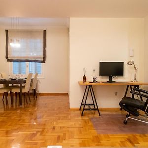 Appartement à 2 Chambres à Coucher