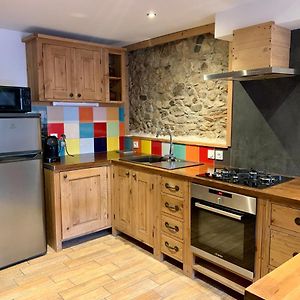 Annecy Duplex 80 m2 4ou 6 pers vieille ville proche Gare-Lac 4e étage