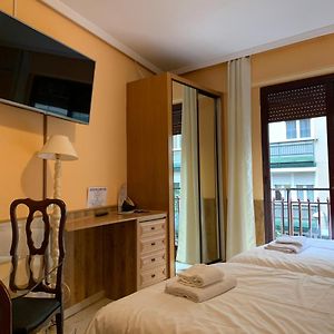 Estudios Torr cerca Metro Av América