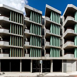 The Surry Apartments By Urban Rest
